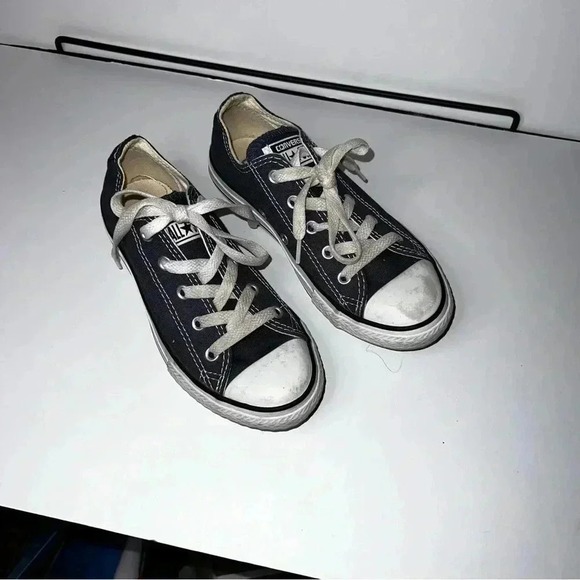 Converse Chuck Taylor all star shoes youth size 1 Grey  & White Barely Worn - Picture 3 of 7